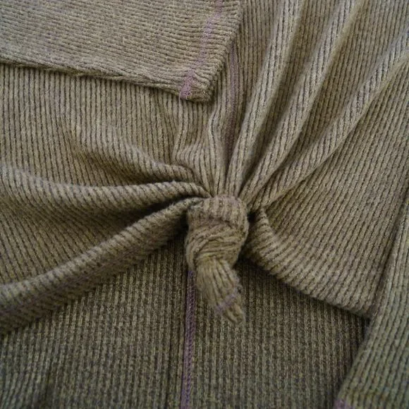 SO Women's Cozy Canvas Junior Knit Top V -neck Sweater  SIZE S | NEW - Picture 3 of 5